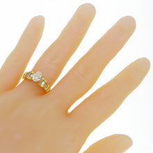 Load image into Gallery viewer, 18k Yellow Gold 1.23ctw Pear Shaped Diamond Engagement Ring