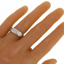 Load image into Gallery viewer, Men&#39;s 14k White Gold 0.12ctw Diamond Solitaire Matte Wedding Band