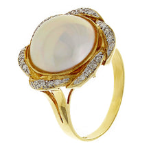 Load image into Gallery viewer, 14k Yellow Gold 1/4ctw Diamond &amp; 13mm Mabe Pearl Flower Ring
